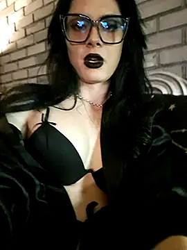 Snapshot of TransGotica chatting on May 18, 1:13 am TransGotica online show from May 18, 1:13 am