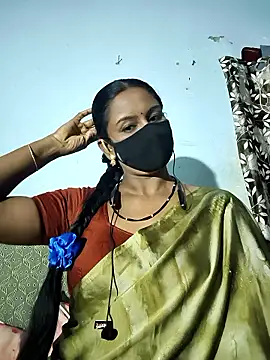 Snapshot of madhushree143 chatting on June 30, 5:30 am madhushree143 online show from June 30, 5:30 am