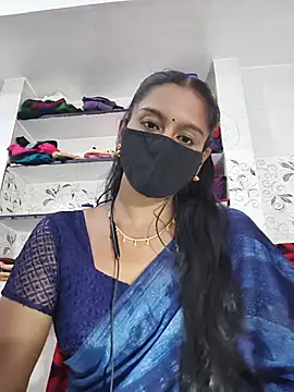 Snapshot of madhushree143 chatting on July 22, 5:32 am madhushree143 online show from July 22, 5:32 am