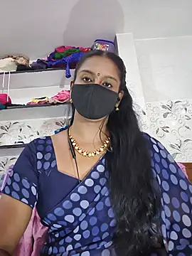 Snapshot of madhushree143 chatting on July 24, 5:38 am madhushree143 online show from July 24, 5:38 am