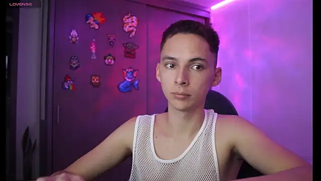 Snapshot of archi_love chatting on February 1, 6:10 am archi love online show from February 1, 6:10 am