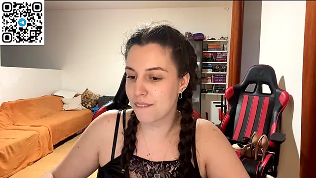 Snapshot of SweetFenomen67 chatting on July 12, 7:05 pm SweetFenomen67 online show from July 12, 7:05 pm