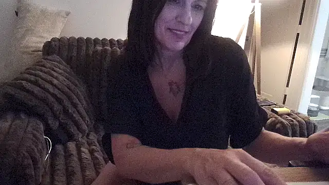 desperatelyseeking online show from June 2, 2:57 am