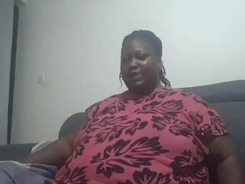 Snapshot of fat_ebonyqueen chatting on May 19, 4:57 pm fat ebonyqueen online show from May 19, 4:57 pm