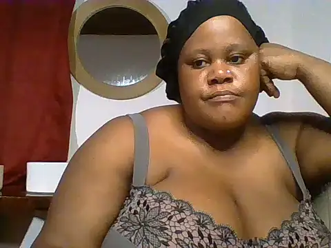 Snapshot of Sexy_boobiess chatting on July 6, 6:32 am Sexy boobiess online show from July 6, 6:32 am