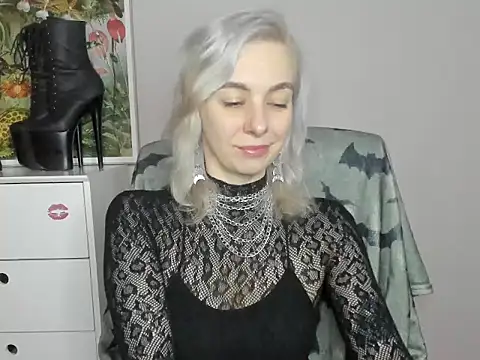 velvetanne online show from June 15, 6:26 am