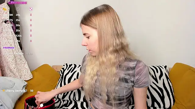 Honey Lia online show from May 21, 10:44 am