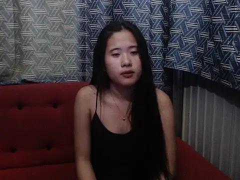 Snapshot of petiteasian_pinaygirl chatting on July 7, 1:30 am petiteasian pinaygirl online show from July 7, 1:30 am