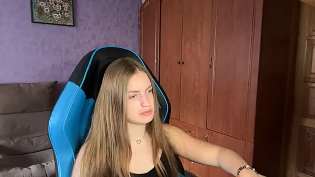 SilkSinner  online show from July 6, 8:22 am