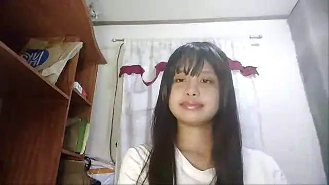 Snapshot of annawicket chatting on May 19, 1:28 pm annawicket online show from May 19, 1:28 pm