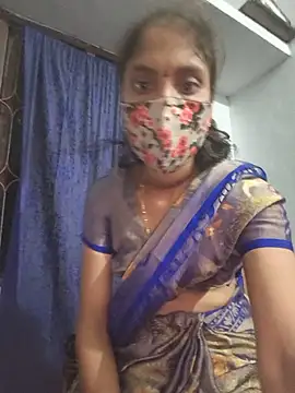 Snapshot of reshma124 chatting on June 6, 3:28 pm reshma124 online show from June 6, 3:28 pm