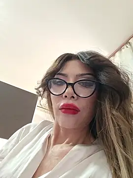 Snapshot of JessicaNichols_ chatting on June 22, 9:39 am JessicaNichols online show from June 22, 9:39 am