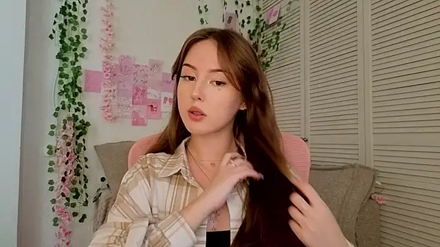 silver grl online show from June 17, 1:30 am