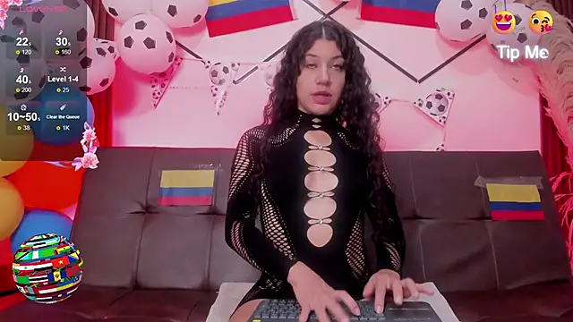 Snapshot of TaniaEyes chatting on June 27, 12:10 pm TaniaEyes online show from June 27, 12:10 pm