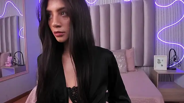 Snapshot of LOLA_NOVAMD chatting on May 20, 12:44 pm LOLA NOVAMD online show from May 20, 12:44 pm