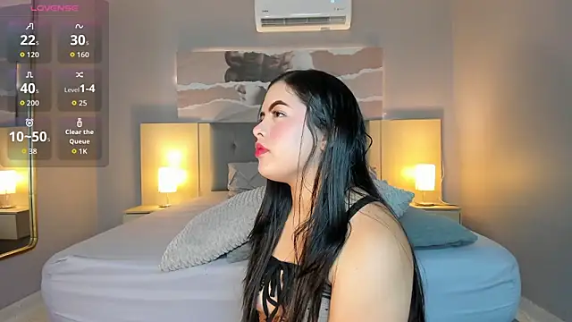 Snapshot of Isabella_Rios_ chatting on June 28, 11:38 am Isabella Rios online show from June 28, 11:38 am