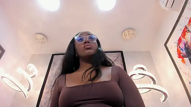 Snapshot of ZoeBrowns chatting on June 8, 12:38 pm ZoeBrowns online show from June 8, 12:38 pm