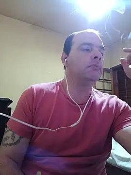 Snapshot of Safado700 chatting on June 8, 2:45 am Safado700 online show from June 8, 2:45 am