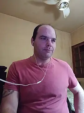 Snapshot of Safado700 chatting on June 22, 2:13 am Safado700 online show from June 22, 2:13 am