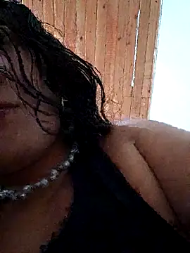 Snapshot of Perla-stone1 chatting on June 20, 8:33 pm Perla-stone1 online show from June 20, 8:33 pm