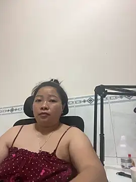 Nangchubi online show from May 24, 7:35 am