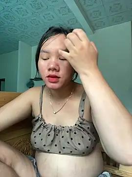 Snapshot of Suki-love chatting on June 7, 3:43 am Suki-love online show from June 7, 3:43 am