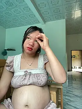Snapshot of Suki-love chatting on June 8, 3:18 am Suki-love online show from June 8, 3:18 am