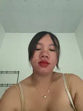 Snapshot of Suki-love chatting on June 21, 3:31 am Suki-love online show from June 21, 3:31 am