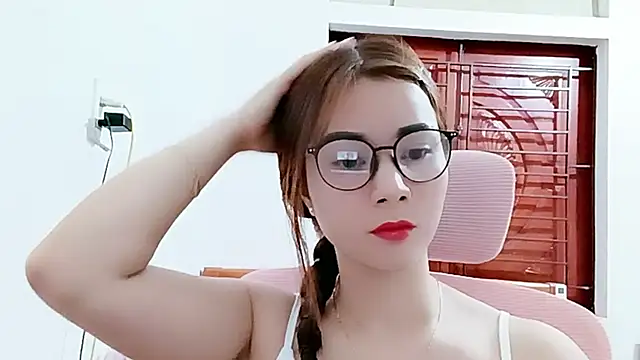 Snapshot of Micky-love chatting on July 19, 5:00 am Micky-love online show from July 19, 5:00 am