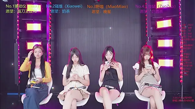 Snapshot of YDHY-girl-08 chatting on July 19, 9:35 am YDHY-girl-08 online show from July 19, 9:35 am