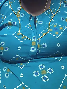 Snapshot of geetha431 chatting on May 29, 11:03 pm geetha431 online show from May 29, 11:03 pm