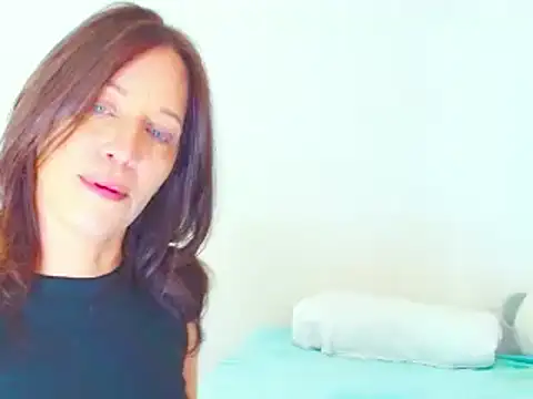 Snapshot of anapereira1 chatting on June 23, 6:28 pm anapereira1 online show from June 23, 6:28 pm