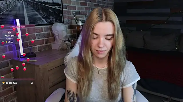 Snapshot of eva_swetty chatting on June 18, 9:08 pm eva swetty online show from June 18, 9:08 pm