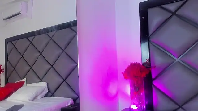 IsabellaVillalobos online show from June 2, 1:35 pm