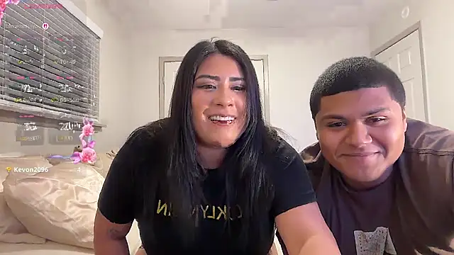 Snapshot of dirty_oliva chatting on August 7, 2:57 am dirty oliva online show from August 7, 2:57 am
