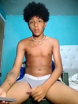 Snapshot of Manu_poli chatting on July 10, 5:12 am Manu poli online show from July 10, 5:12 am