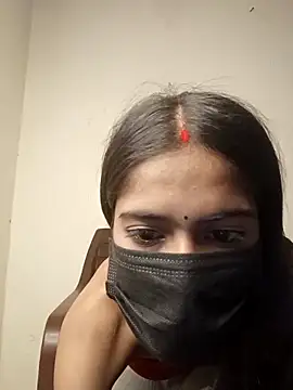 Snapshot of Yogita51 chatting on June 5, 6:52 am Yogita51 online show from June 5, 6:52 am