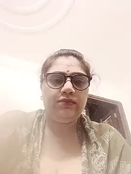 Snapshot of yourchahat27 chatting on June 23, 7:45 pm yourchahat27 online show from June 23, 7:45 pm