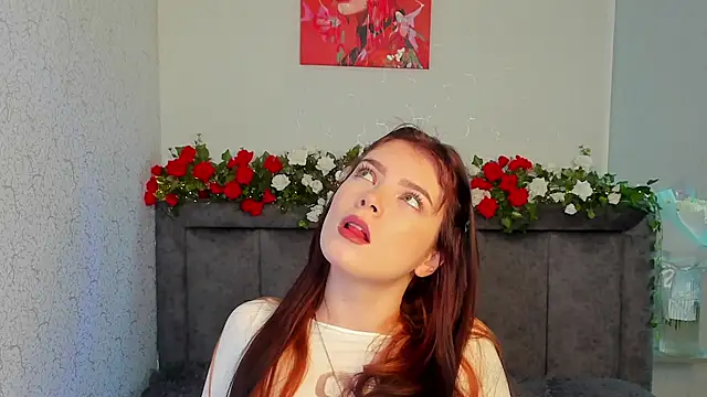Snapshot of MelissaMay__ chatting on June 20, 10:01 pm MelissaMay online show from June 20, 10:01 pm