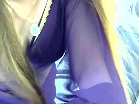 Snapshot of Adiba_Obu_20 chatting on July 3, 7:09 pm Adiba Obu 20 online show from July 3, 7:09 pm