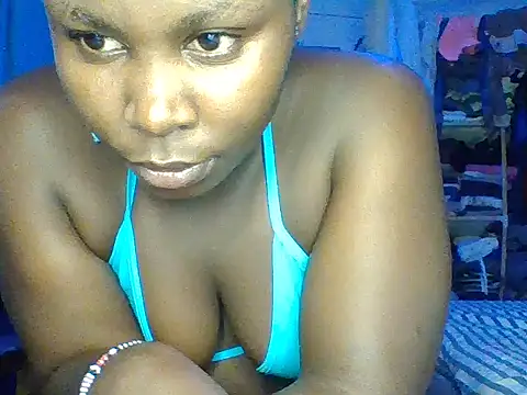 Snapshot of Chocolatesmiles chatting on May 24, 7:41 pm Chocolatesmiles online show from May 24, 7:41 pm
