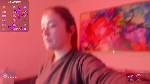 Snapshot of Jenni_arango_ chatting on July 4, 1:17 pm Jenni arango online show from July 4, 1:17 pm