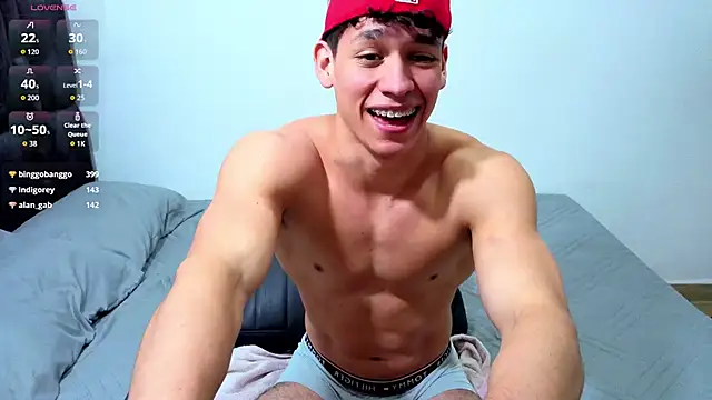 Snapshot of Luke_Muscle chatting on June 29, 2:51 am Luke Muscle online show from June 29, 2:51 am