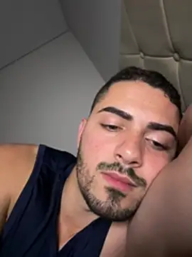 Snapshot of Gugostoso04 chatting on May 23, 12:27 am Gugostoso04 online show from May 23, 12:27 am
