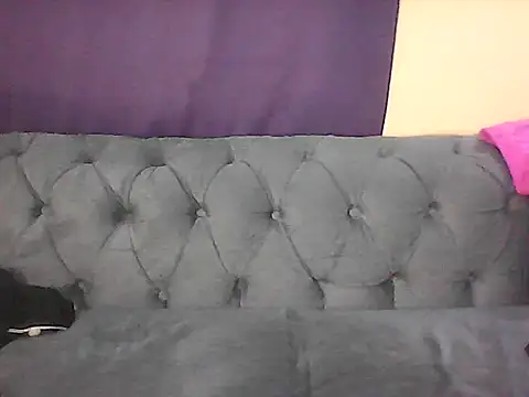 Snapshot of Hott_tash chatting on June 18, 5:39 pm Hott tash online show from June 18, 5:39 pm