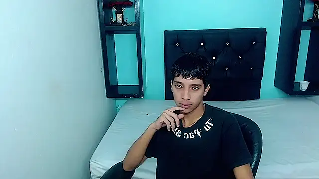 Snapshot of jl_brayan12 chatting on June 16, 7:27 pm jl brayan12 online show from June 16, 7:27 pm