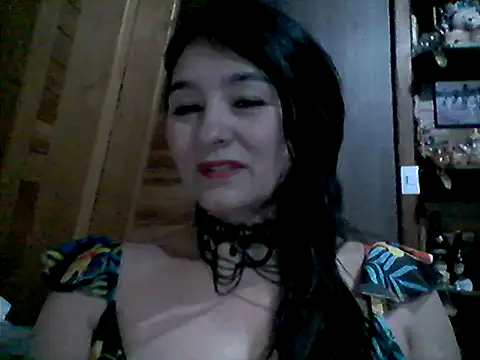 Snapshot of Anlly_garcia002 chatting on June 12, 3:27 am Anlly garcia002 online show from June 12, 3:27 am