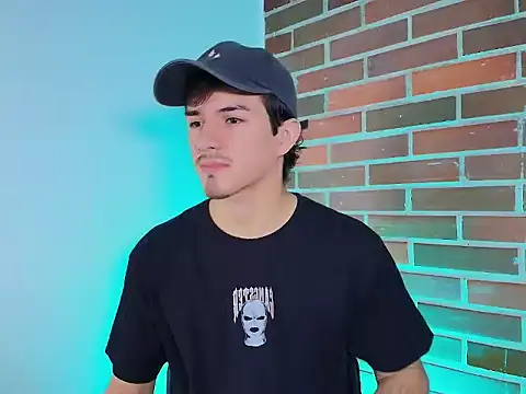 Snapshot of connor_rosse chatting on May 28, 5:16 am connor rosse online show from May 28, 5:16 am