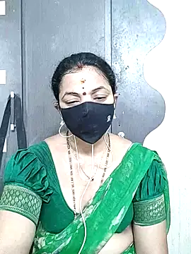 Snapshot of Leela_555 chatting on June 3, 3:20 am Leela 555 online show from June 3, 3:20 am