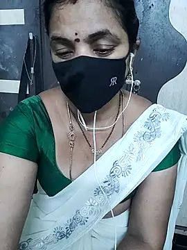 Snapshot of Leela_555 chatting on July 20, 2:15 am Leela 555 online show from July 20, 2:15 am